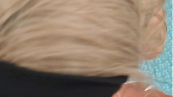 Coroa faz boquete perfeito e gozada incrível pra você