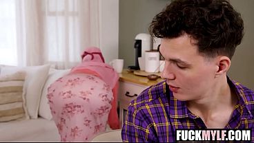 Deusa persa violet voss e josh rivers curtem juntos