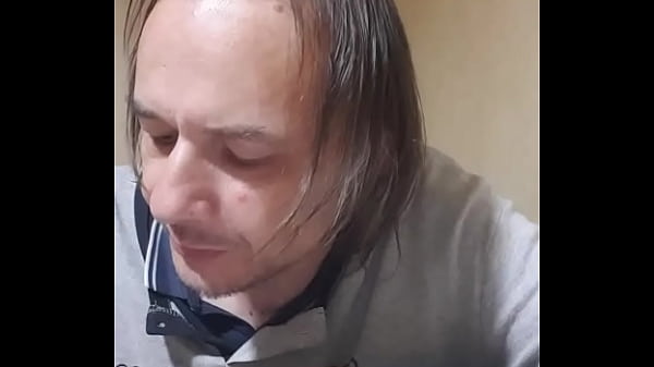 Namorada safada recebe ordens de seu homem em missão a dois